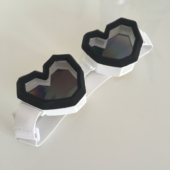 White Heart Goggles Mirror Sunglasses Glasses - Picture 11 of 12